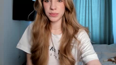 Snapshot of imogensy chatting on February 18, 5:42 am my name Imo Fansly online show from February 18, 5:42 am