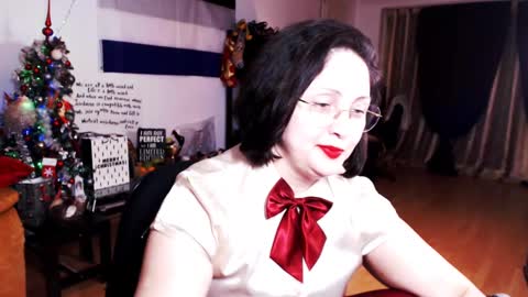 Empress online show from December 10, 12:06 am