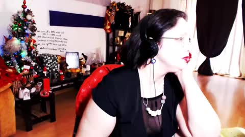 Empress online show from December 26, 9:44 am