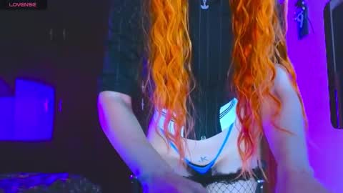 Lora online show from October 4, 2:32 pm