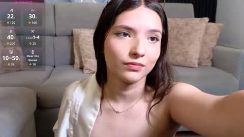 Karen  online show from December 19, 8:01 pm