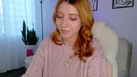 Snapshot of imsiennabellucci chatting on September 16, 9:34 pm Sienna online show from September 16, 9:34 pm