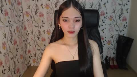 Aki online show from December 17, 7:40 am