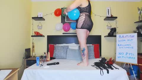 inannalove online show from December 14, 12:01 pm