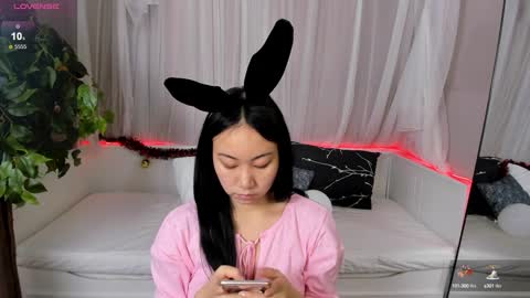 Snapshot of inari__okami chatting on December 10, 5:39 am INARI online show from December 10, 5:39 am