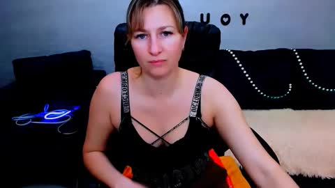 incredible_ariela online show from September 28, 3:50 pm