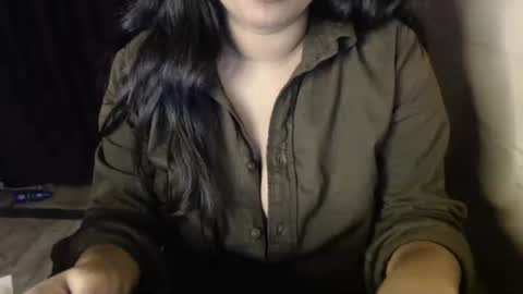 Nia online show from October 26, 10:27 pm