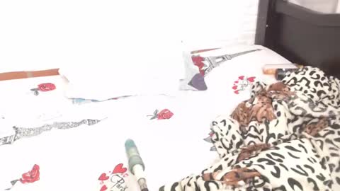 Anglica  online show from January 31, 2:39 pm