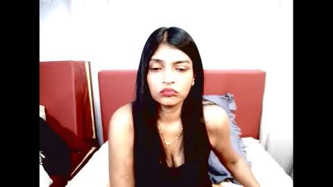 Snapshot of indianalisha chatting on December 17, 10:43 pm indianalisha online show from December 17, 10:43 pm