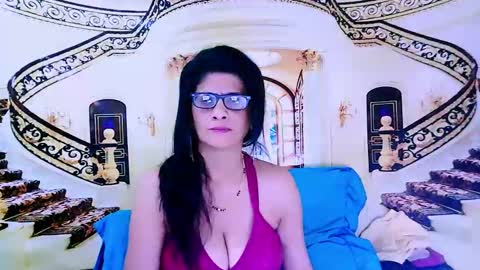 Snapshot of indianallure chatting on January 2, 5:03 am Femiez online show from January 2, 5:03 am