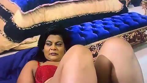 Snapshot of indiancherrypie chatting on October 25, 1:41 pm indiancherrypie online show from October 25, 1:41 pm