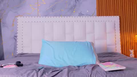 Snapshot of indiancutiie chatting on September 29, 7:41 pm LITTLE AINHOA online show from September 29, 7:41 pm