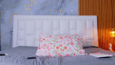 Snapshot of indiancutiie chatting on September 18, 8:07 pm LITTLE AINHOA online show from September 18, 8:07 pm