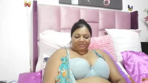 Snapshot of indiandelia chatting on January 31, 11:35 pm indiandelia online show from January 31, 11:35 pm