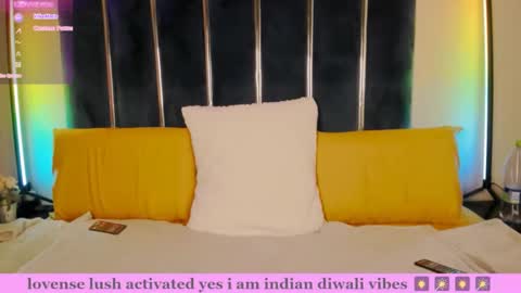 PARADISEQUEEN online show from October 21, 7:45 am