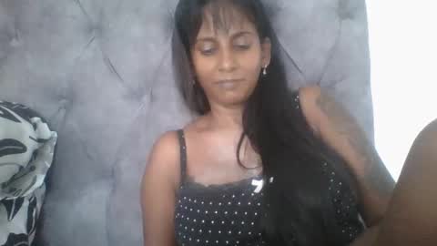 priya online show from January 12, 8:36 am