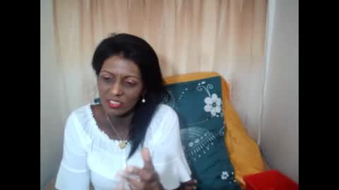 indianpeaches online show from October 13, 5:21 am