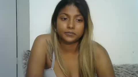 indianqtpie6 online show from November 5, 6:35 pm