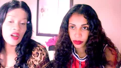 indianqueen5 online show from October 20, 1:25 pm