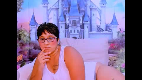 Snapshot of indianroxy07 chatting on February 23, 6:29 pm roxy online show from February 23, 6:29 pm