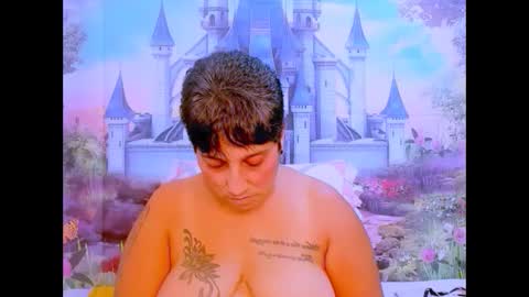 Snapshot of indianroxy07 chatting on February 25, 6:33 pm roxy online show from February 25, 6:33 pm