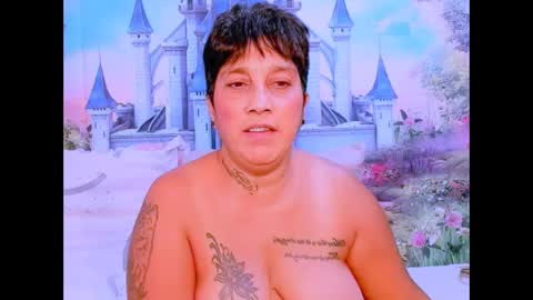 Snapshot of indianroxy07 chatting on February 19, 9:25 pm roxy online show from February 19, 9:25 pm