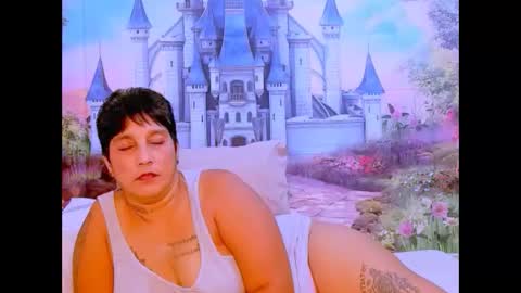 Snapshot of indianroxy07 chatting on February 20, 7:34 am roxy online show from February 20, 7:34 am