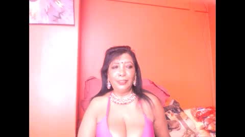 Snapshot of indiansarika65 chatting on October 12, 3:31 am indiansarika65 online show from October 12, 3:31 am