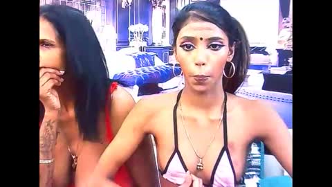 Snapshot of indiansexyslender4u2luv chatting on October 31, 9:46 am indiansexyslender4u2luv online show from October 31, 9:46 am