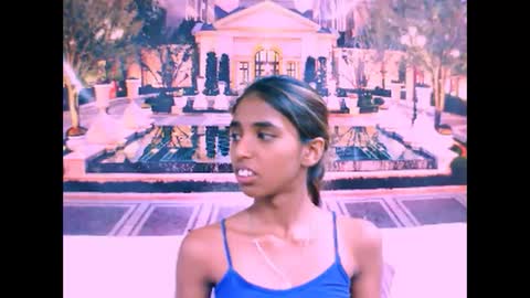 Snapshot of indiansexyslender4u2luv chatting on February 22, 5:55 am indiansexyslender4u2luv online show from February 22, 5:55 am