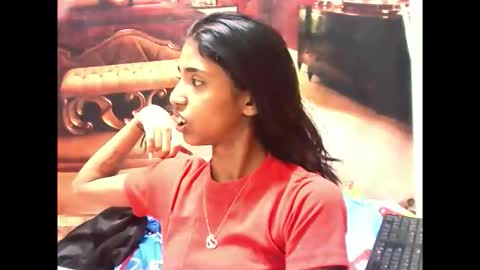 Snapshot of indiansexyslender4u2luv chatting on October 21, 5:44 am indiansexyslender4u2luv online show from October 21, 5:44 am