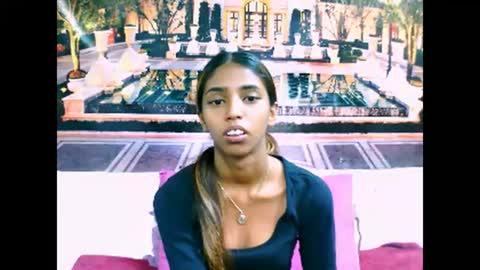 Snapshot of indiansexyslender4u2luv chatting on December 30, 5:37 am indiansexyslender4u2luv online show from December 30, 5:37 am