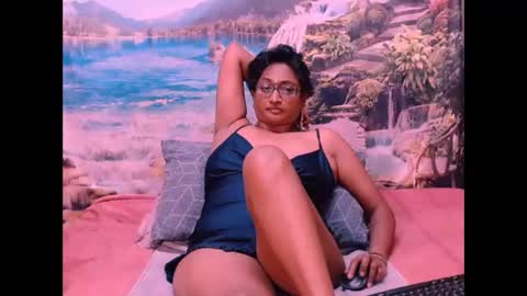 Shreya online show from February 13, 7:21 pm