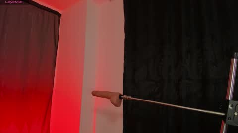 Hey  Im Indie follow me on my instagram  online show from October 23, 9:43 pm