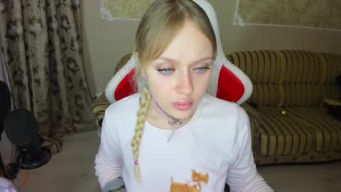 Indy Kally online show from December 4, 4:38 pm