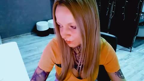 InesDesire online show from October 9, 6:34 pm