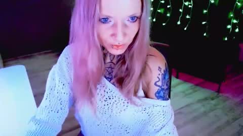 InesDesire online show from September 20, 8:18 pm