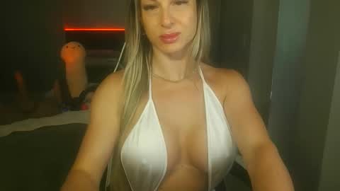 Infinite Couple online show from April 28, 5:39 pm