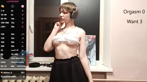 Keily online show from October 15, 5:04 pm