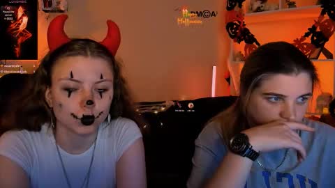 Snapshot of inga_gree chatting on October 25, 7:43 pm inga_gree online show from October 25, 7:43 pm