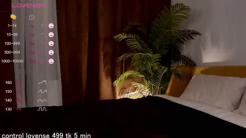 Snapshot of ingergirl chatting on October 19, 10:45 pm Vicki FANSLY --- online show from October 19, 10:45 pm