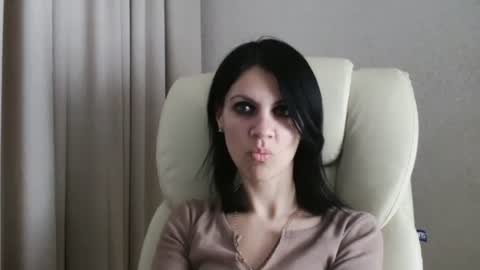 Snapshot of injaathome chatting on February 28, 8:39 pm InjaAtHome online show from February 28, 8:39 pm