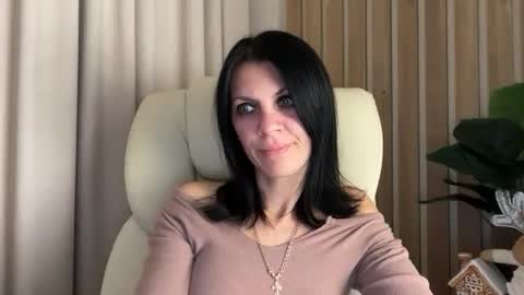 Snapshot of injaathome chatting on October 31, 7:07 pm InjaAtHome online show from October 31, 7:07 pm