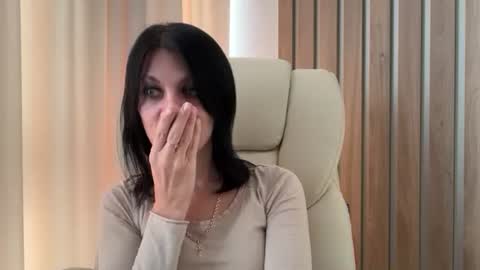 Snapshot of injaathome chatting on September 26, 1:53 pm InjaAtHome online show from September 26, 1:53 pm