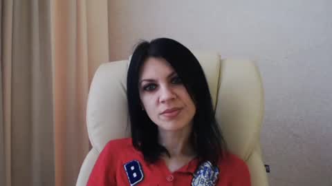 Snapshot of injaathome chatting on January 13, 7:11 am InjaAtHome online show from January 13, 7:11 am