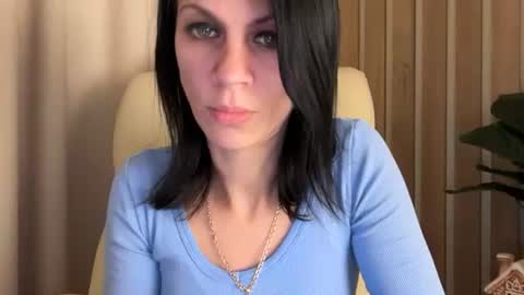 Snapshot of injaathome chatting on October 30, 6:42 pm InjaAtHome online show from October 30, 6:42 pm