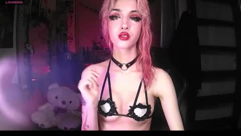 Snapshot of ink_pleasure chatting on September 19, 11:37 pm Pleasure With Rita online show from September 19, 11:37 pm
