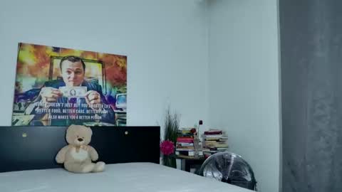 Snapshot of inna_sense chatting on October 9, 4:11 pm inna_sense online show from October 9, 4:11 pm