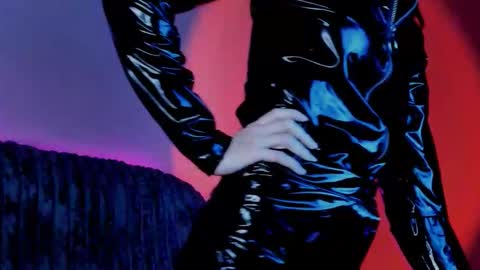 Venera  online show from October 18, 4:21 pm