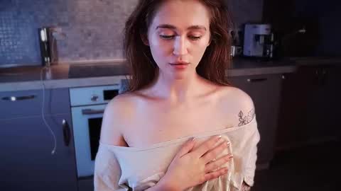 Lina online show from September 23, 5:00 pm